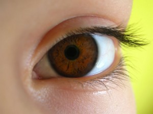 Высокий уровень сахара в крови может повредить глаза